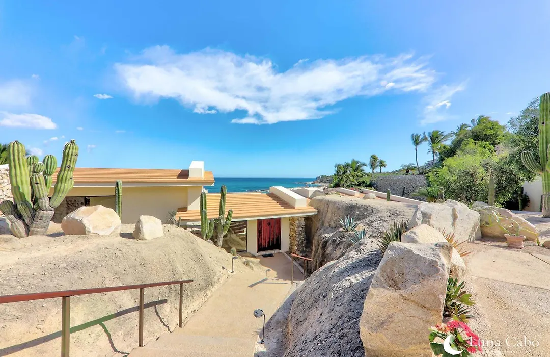 Beachside Paradise, Heated Pool, Sunsets & Bbq-1
